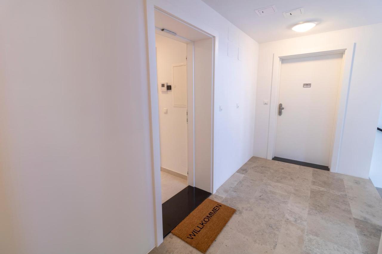 Boutique Sky City Apt. With Balcony / Top Spot เวียนนา ภายนอก รูปภาพ
